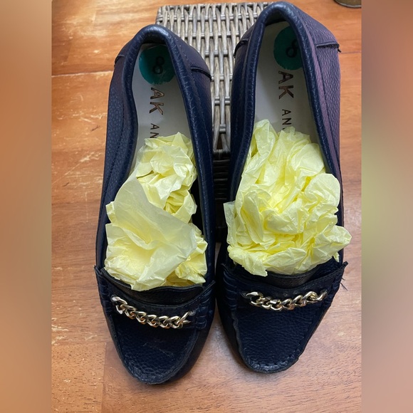 Anne Klein size 8 navy leather flats-women - Picture 6 of 6